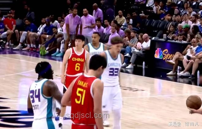 NBA夏季聯(lián)賽新星閃耀:楊瀚森首秀引領(lǐng)開拓者大勝勇士 NBA夏季聯(lián)賽新星閃耀:楊瀚森首秀引領(lǐng)開拓者大勝勇士