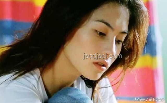 撞臉張柏芝女孩爆紅：顏值經(jīng)濟(jì)下的創(chuàng)新啟示錄，跨界思維